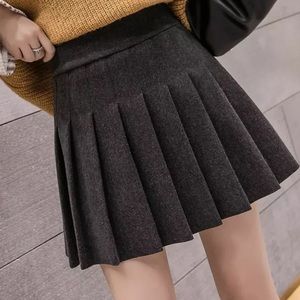 Wool Short pleated skirt, size S (waist 27) Dark grey